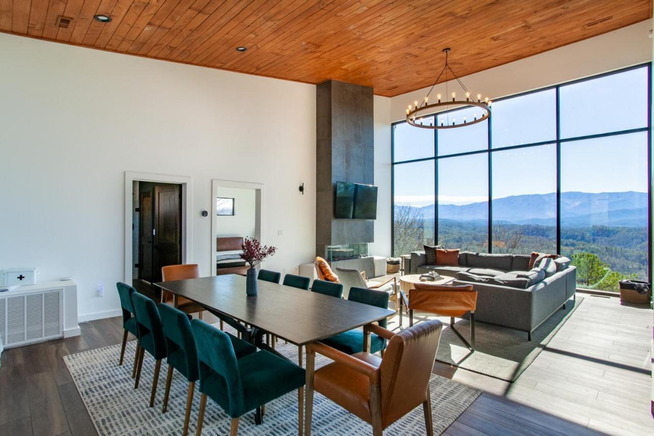 3 Pines Lodges Luxury Mountain View Hot Tub Севьервилл Экстерьер фото